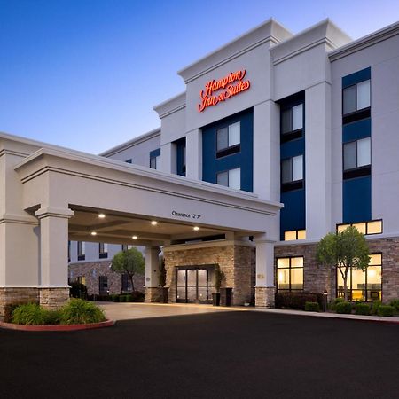 Hampton Inn & Suites Manteca Exterior photo