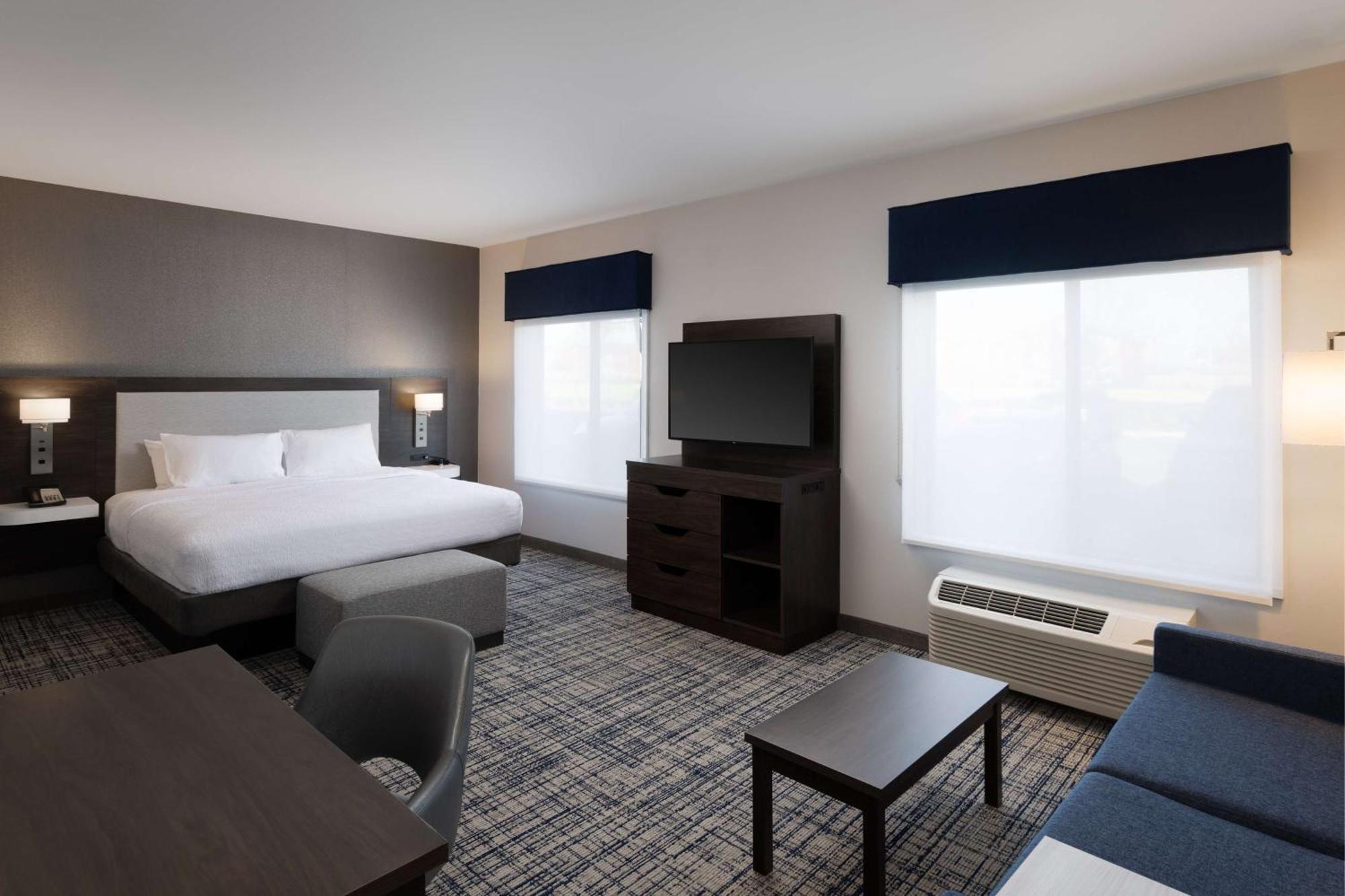 Hampton Inn & Suites Manteca Exterior photo